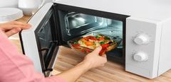  Những vật dụng có thể cho vào lò vi sóng 