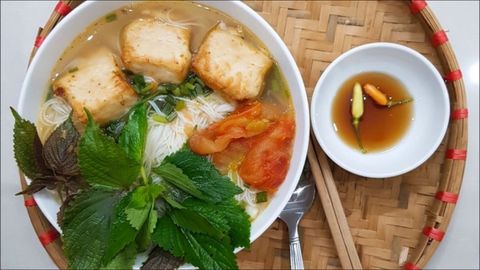 Cách nấu bún cá chép cực ngon, đơn giản mà không bị tanh