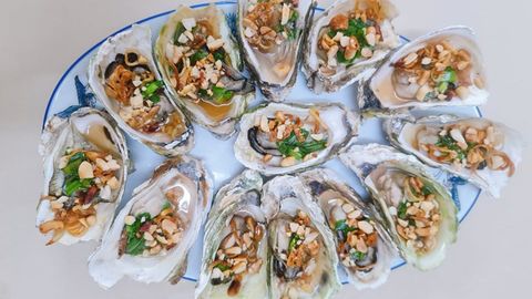 Cách làm hàu nướng mỡ hành bằng lò nướng siêu đơn giản, hấp dẫn