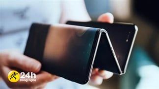 Hé lộ một chiếc smartphone sở hữu đến 3 màn hình có thể gập lại, các bạn có đoán được đây là hãng nào không?