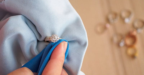 8 cách làm sáng trang sức hợp kim, bảo quản trang sức hợp kim đẹp lâu