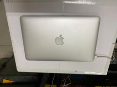  Apple Macbook Air MJVM2ZP/A i5 5250U/4GB/128GB/11.6