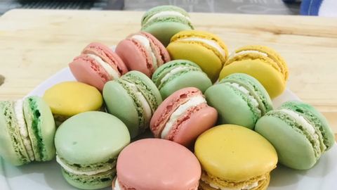 5 cách làm bánh macaron bằng bột mì không cần bột hạnh nhân siêu dễ làm