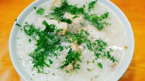 3 cách nấu cháo cá bớp cho bé ăn dặm thơm ngon và cực kì bổ dưỡng