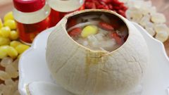  Cách làm tổ yến chưng nước dừa thanh mát bổ dưỡng cho cả nhà thêm khỏe mạnh 