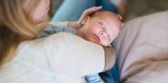  4 cách làm mất sữa mẹ an toàn, không ảnh hưởng đến sinh hoạt hàng ngày 