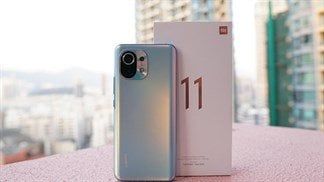 Poster mới cho thấy hộp bán lẻ của Mi 11 Pro và Mi 11 Ultra đều khá mỏng, có thể không đi kèm bộ sạc