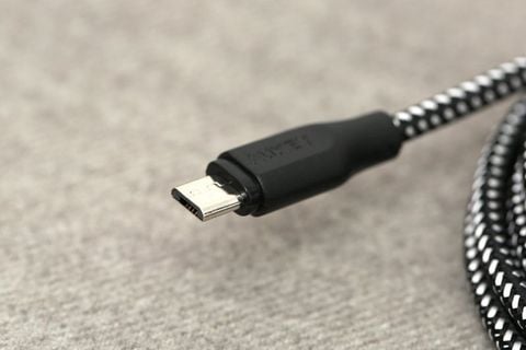 Cáp Micro 2m AUKEY CBAM2 Đen trắng