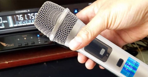 Cách chỉnh tần số micro trên loa kéo chuẩn, tránh nhiễu sóng, hú tiếng
