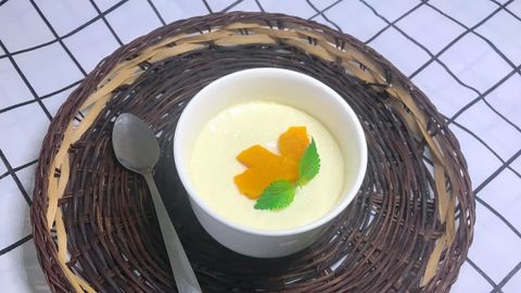 Cách làm lòng trắng trứng hấp sữa tươi mịn béo thơm lừng hấp dẫn