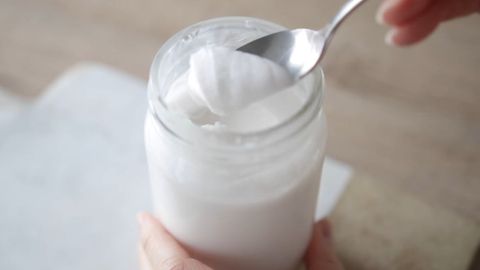 Cách làm sữa chua dừa béo mịn nhanh chóng dễ dàng