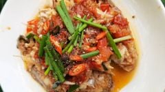  2 Cách làm cá rô phi sốt cà chua thơm ngon đậm đà cho bữa cơm 