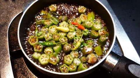 Cách làm đậu bắp kho nước tương thơm ngon đổi vị cho bữa cơm gia đình