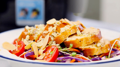 2 cách làm salad gà mới lạ thơm ngon hấp dẫn dễ làm tại nhà