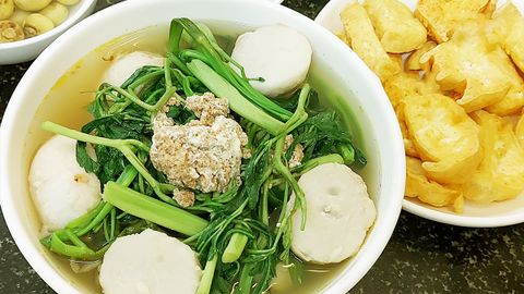 Cách làm canh cua nấu rau muống ngon ngọt đậm đà cho bữa cơm