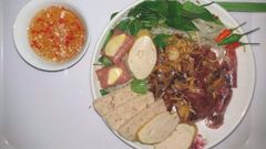  Cách làm bánh cuốn bằng bánh tráng nhân thịt thơm ngon đơn giản hấp dẫn 