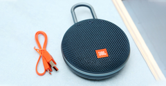 Đánh giá loa JBL Clip 3 - Nhỏ gọn, dễ thương, tiện lợi 