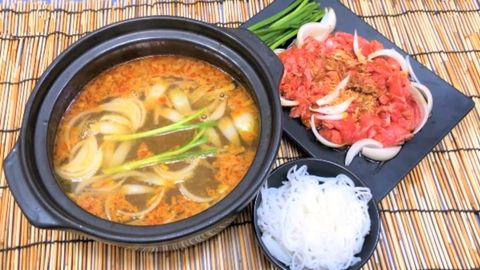 Cách làm nộm đu đủ bò khô làm món khai vị thơm ngon hết xảy