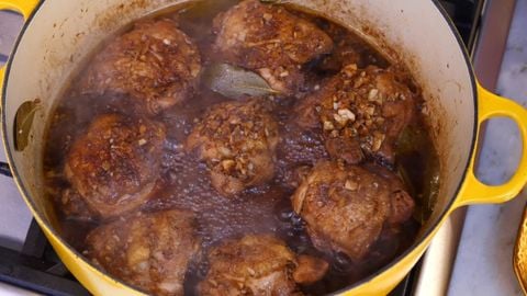 Cách làm Chicken Adobo ( gà Adobo) kiểu Philipine thơm ngon độc đáo