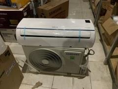  Điều hòa Samsung Inverter 9000 BTU AR09TYHQASINSV 
