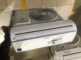 Máy lạnh Samsung Inverter 1 HP AR09TYHQASINSV