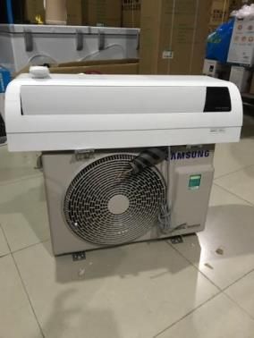 Điều hòa Samsung Inverter 9400 BTU AR10TYHYCWKNSV