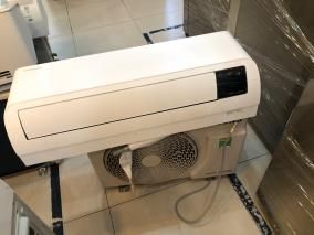Máy lạnh Samsung Inverter 1 HP AR10TYHYCWKNSV