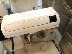  Điều hòa Samsung Inverter 9400 BTU AR10TYHYCWKNSV 