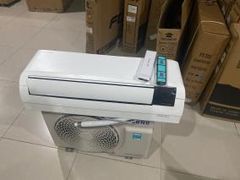  Máy lạnh Samsung Inverter 1 HP AR10TYHYCWKNSV 
