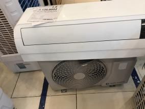 Máy lạnh Samsung Inverter 1 HP AR10TYHYCWKNSV