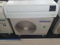  Điều hòa Samsung Inverter 18000 BTU AR18TYHYCWKNSV 