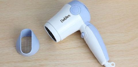 Máy sấy tóc Delites của nước nào, có tốt không?
