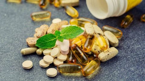 Vitamin tổng hợp là gì? Top 12 loại vitamin tổng hợp tốt cho nam giới