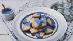  2 cách làm bánh quy hoa đậu biếc xinh yêu đem tặng người thương ngày 20/10 