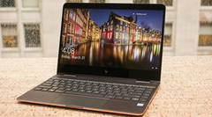  HP spectre x360 SSD 256 gb chơi game tốt không? 