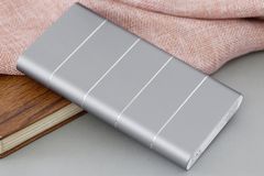  Pin sạc dự phòng Polymer 10000mAh QC 3.0 eValu PA F1 Air Nhôm Bạc 