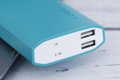  Pin sạc dự phòng 10000mAh eSaver LA Y325S Gold 