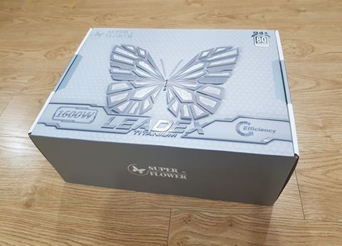 Super Flower Leadex Titanium 1600W