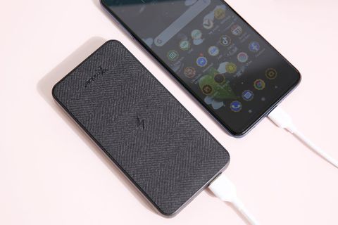 Pin sạc dự phòng Polymer 10000mAh Không dây Type C PD QC3.0 Xmobile PowerLite P106WD Đen