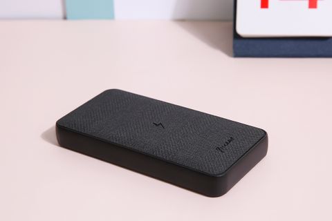 Pin sạc dự phòng Polymer 10000mAh Không dây Type C PD QC3.0 Xmobile PowerLite P106WD Đen