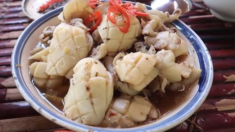 Cách làm mực hấp nước dừa thơm ngon, dân dã cho cả gia đình thưởng thức