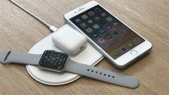  Nếu đang chờ đế sạc không dây AirPower thì tin buồn cho bạn, phụ kiện này có thể sẽ không bao giờ có mặt trên thị trường 