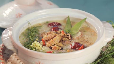 Cách nấu cháo bề bề táo đỏ nấm hương bổ dưỡng thơm ngon cho cả nhà
