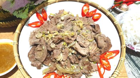 2 cách làm thịt bò hấp sả thơm lừng đơn giản thơm ngon ai cũng làm được