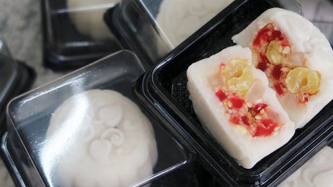 Cách làm bánh dẻo nhân thập cẩm chay thơm ngon thanh đạm ngày tết Trung Thu