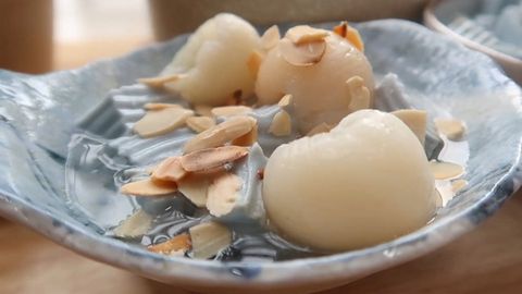 Cách làm chè khúc bạch hoa đậu biếc đẹp mắt, thơm ngon, ăn là mê