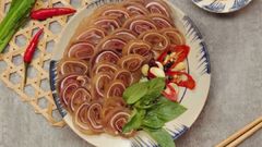  2 cách làm tai heo ngâm nước mắm giòn ngon sần sật, đổi vị đưa cơm 
