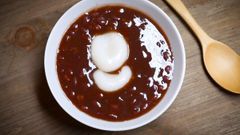  Cách làm chè đậu đỏ mochi lạ miệng cho ngày Thất tịch thêm ấm áp 