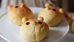  Cách làm bánh mì bơ sữa nhân phô mai tan chảy thơm ngon mềm mịn 