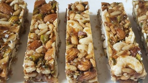2 cách làm bánh protein bar nhiều dinh dưỡng cho người tập gym